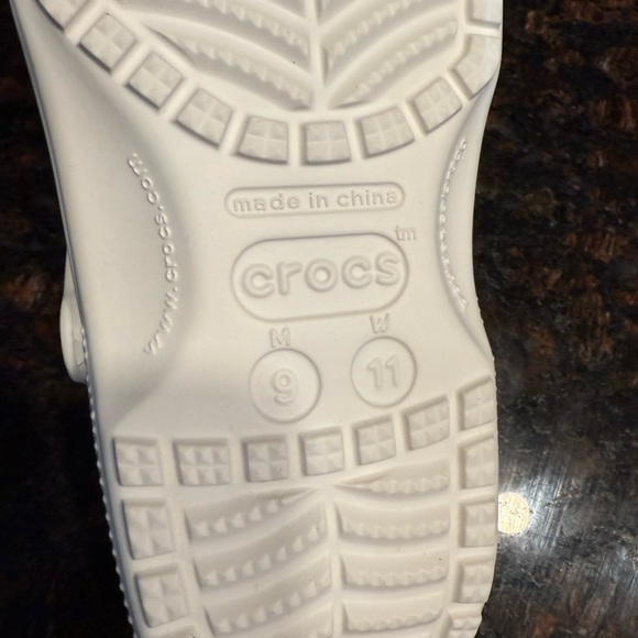Brand new white crocs. Men’s Size 9 - Picture 2 of 3